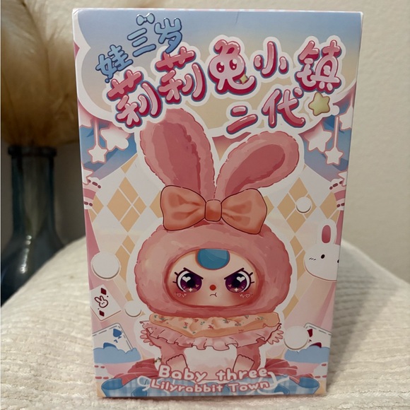 SECRET Baby Three 200% Lily Rabbit Town V2 Plush Bag Charm NEW Confirmed SECRET - Picture 3 of 7